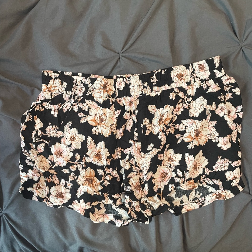 Floral Black Women's Shorts
